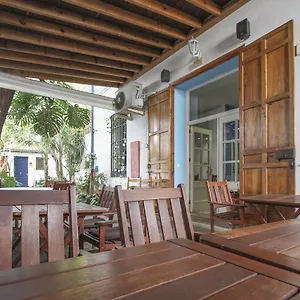 https://las-acacias-hostal-restaurante.es-andalucia.com